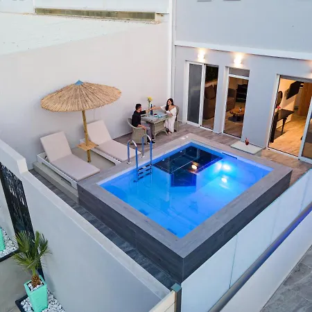 Delfina Boutique 4*