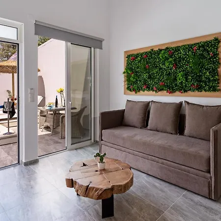 Delfina Boutique 4*