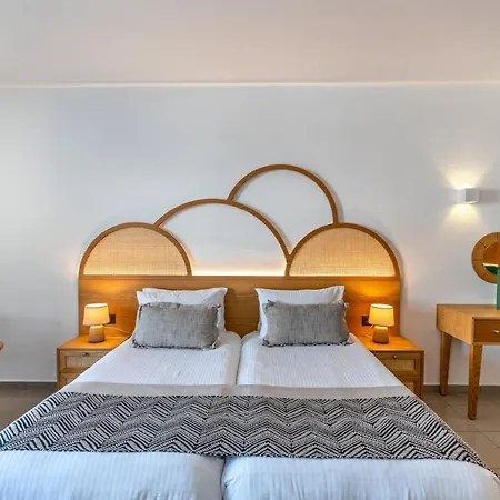 Delfina Boutique 4*