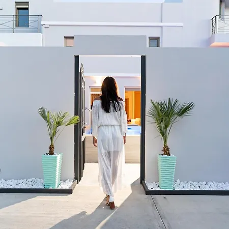Delfina Boutique Aparthotel